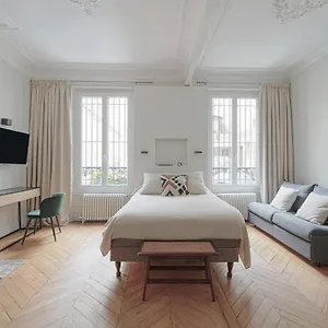 Quartier Champs Elysees 2 Free Netflix , Parigi Francia